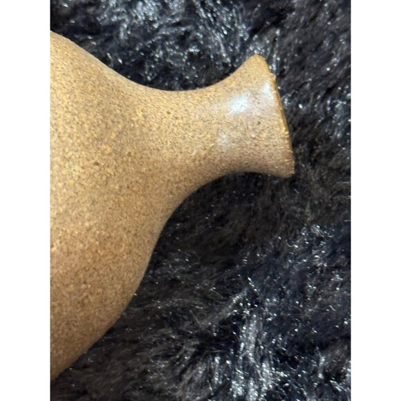 Vintage Handcrafted Brown Ceramic Bud Wall Vase With Leaf Pattern - Picture 4 of 7